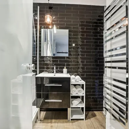 Bnbnook - 1br By Eiffel Tower & Champ De Mars * Parijs